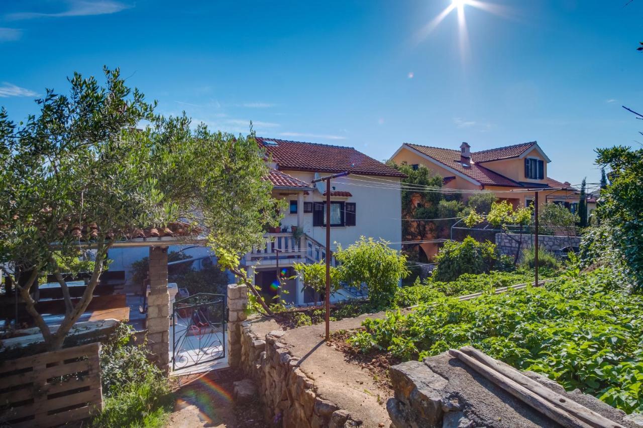 Apartmani Maris มาลีโลชินจ์ ภายนอก รูปภาพ